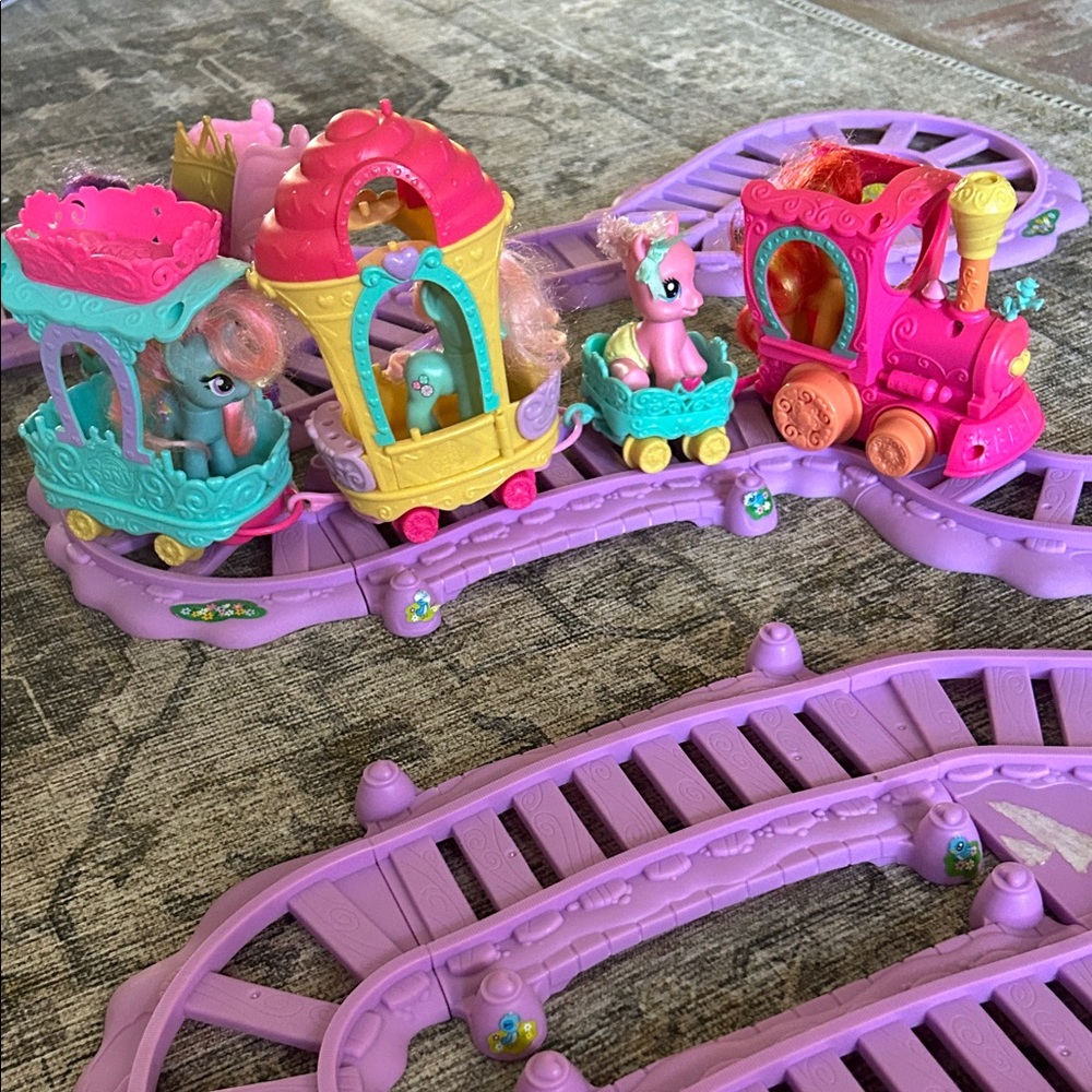 My Little Pony Train/Tracks Set 2011 Hasbro